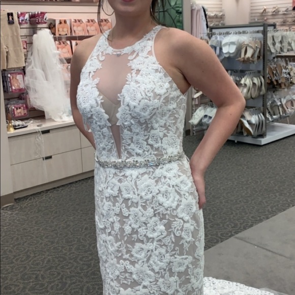 Galina Signature Wedding Dress - Picture 4 of 7